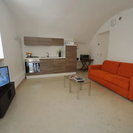 Borgo Borago Apartment *